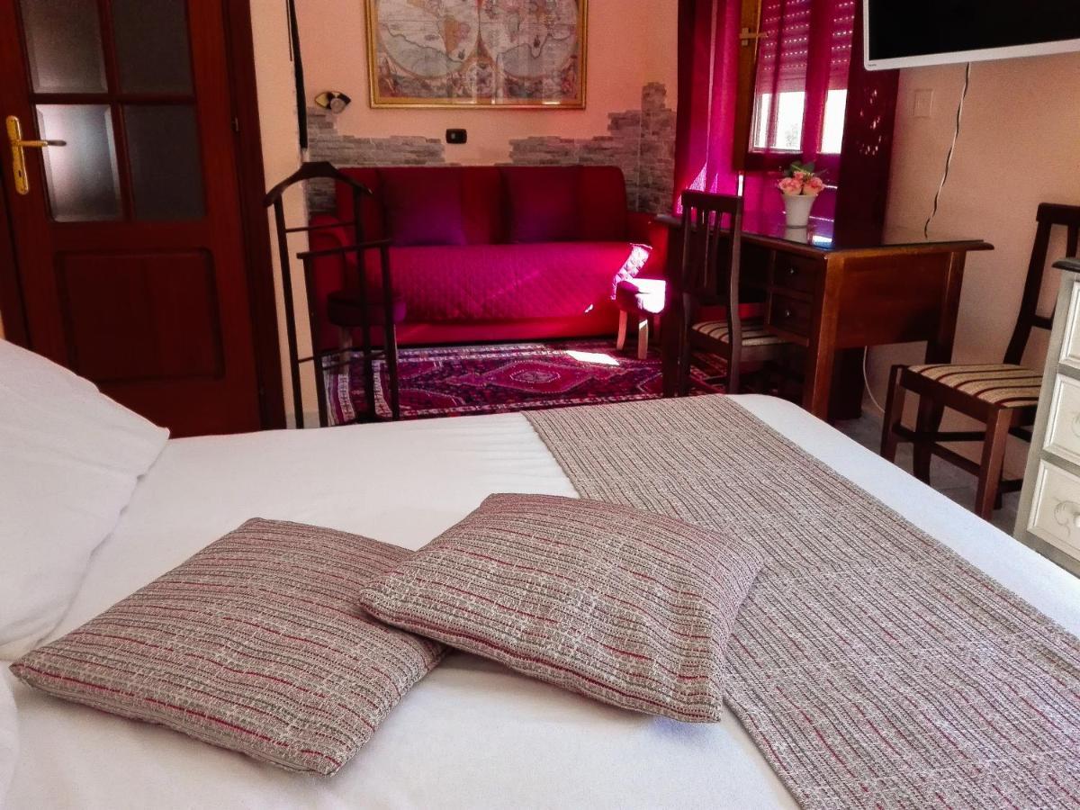 La Rosa - Elegant Rooms Sassari Zewnętrze zdjęcie