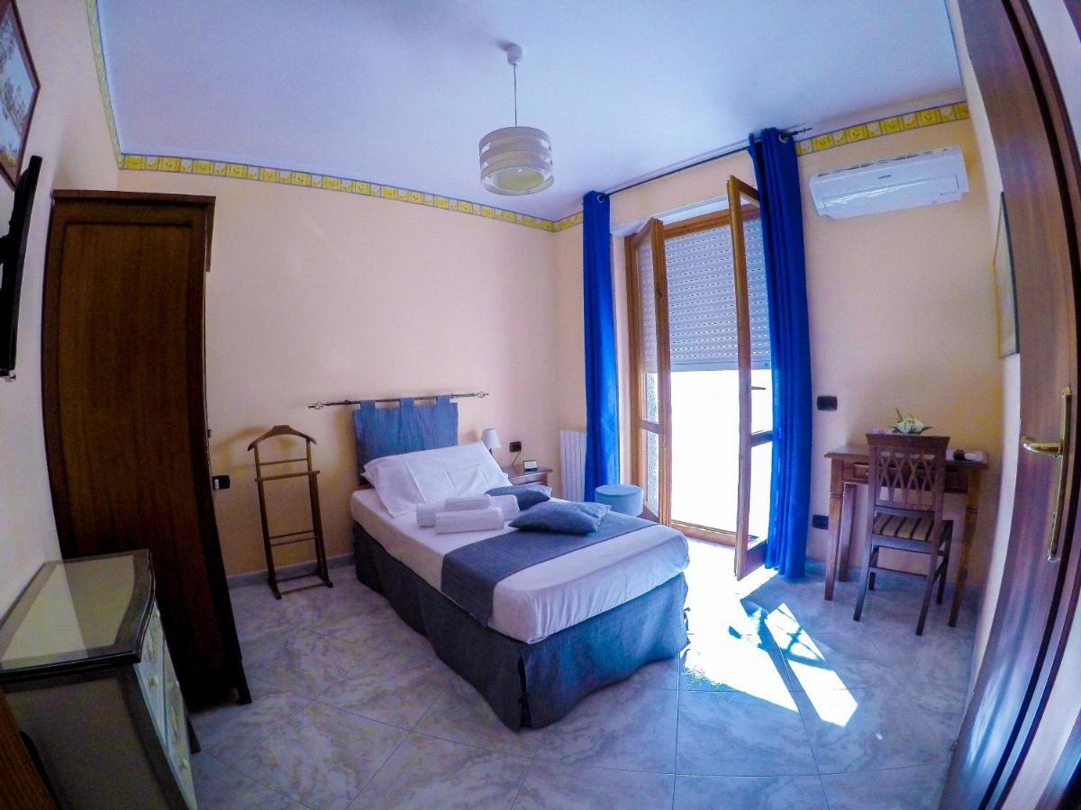 La Rosa - Elegant Rooms Sassari Zewnętrze zdjęcie