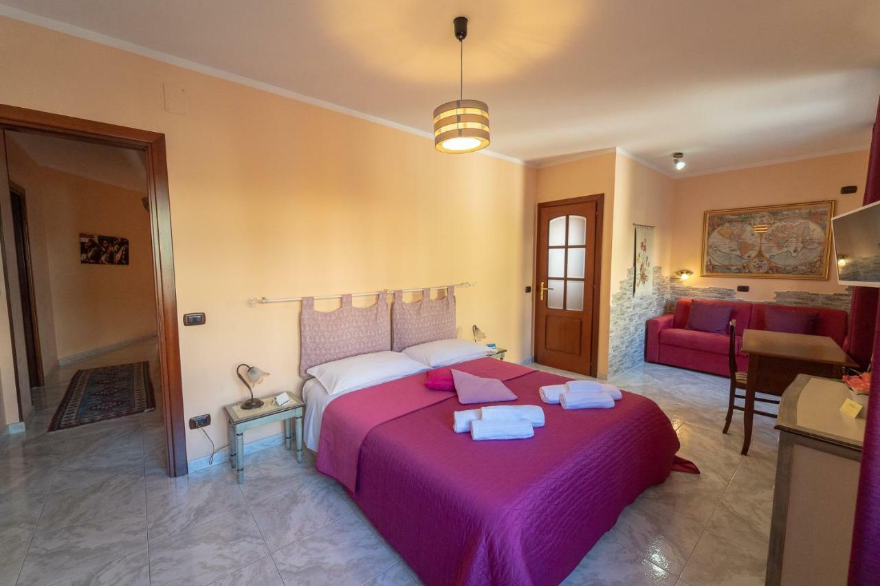 La Rosa - Elegant Rooms Sassari Zewnętrze zdjęcie