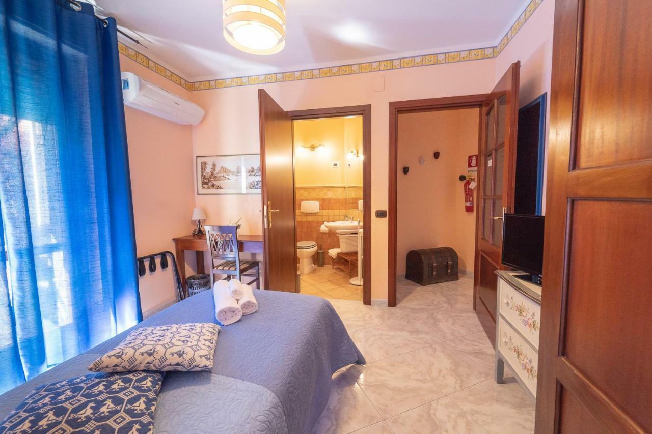 La Rosa - Elegant Rooms Sassari Zewnętrze zdjęcie